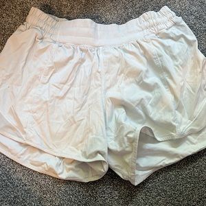 LULULEMON WHITE HOTTY HOTS